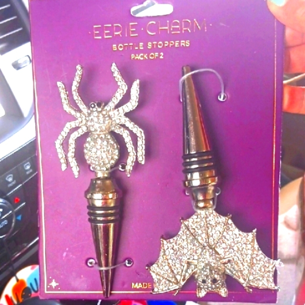 Stunning Silver Spider and Bat Bottle Stoppers  🍾🍸🍷Awesome!